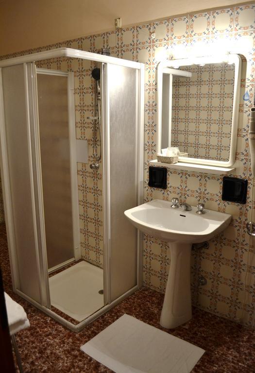 Hotel Ezzelino San Zenone Extérieur photo
