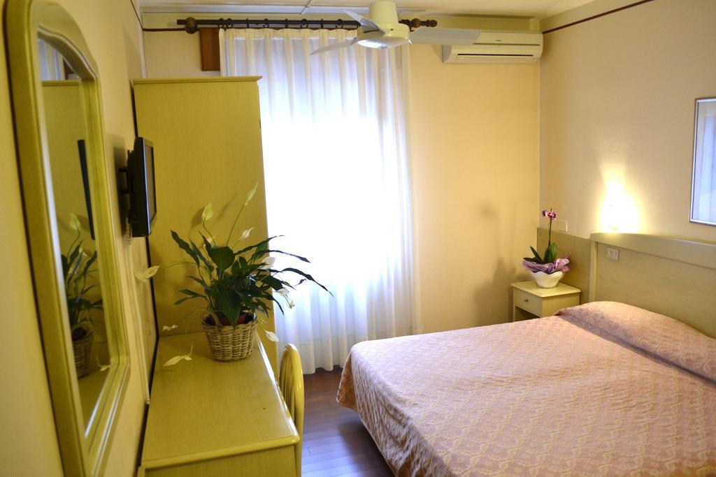 Hotel Ezzelino San Zenone Extérieur photo