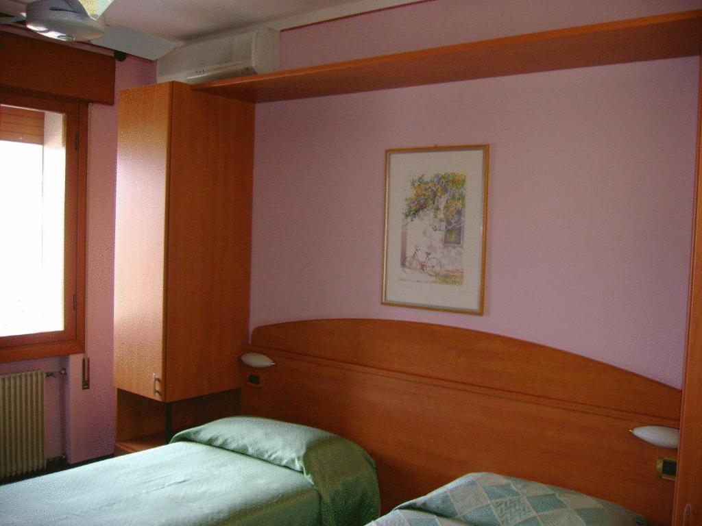 Hotel Ezzelino San Zenone Extérieur photo